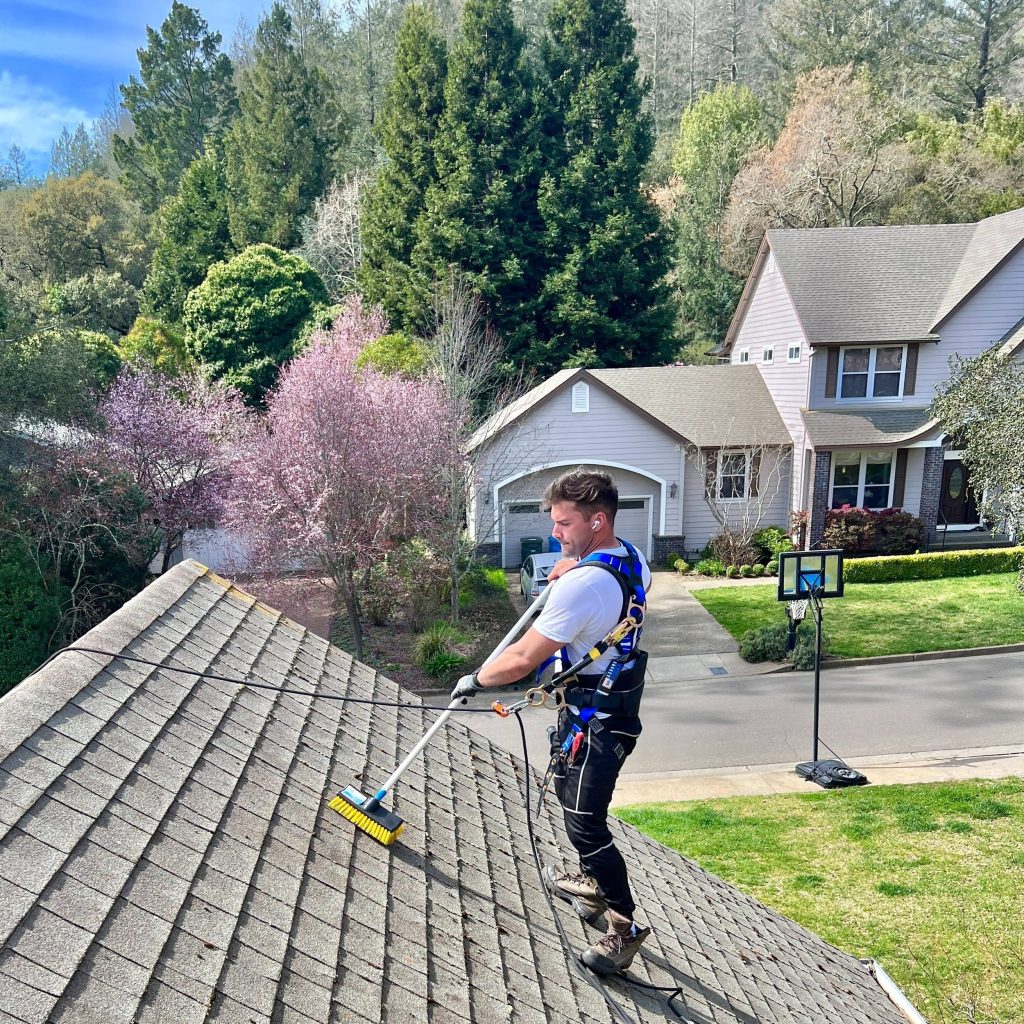 roof cleaning service in Oldham