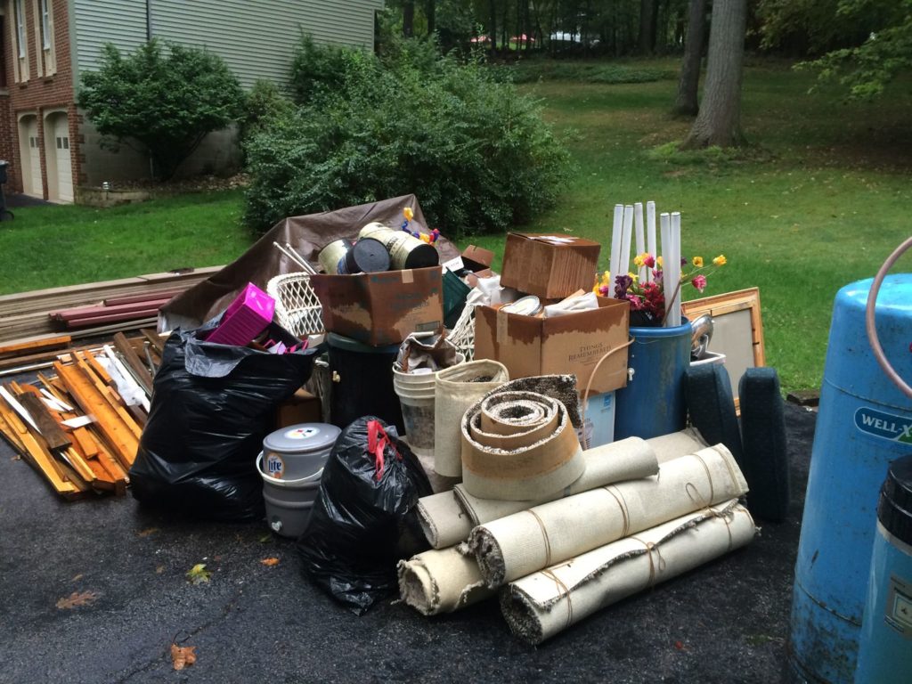 Importance of Junk Removal in Your Commercial Property Maintenance Strategy